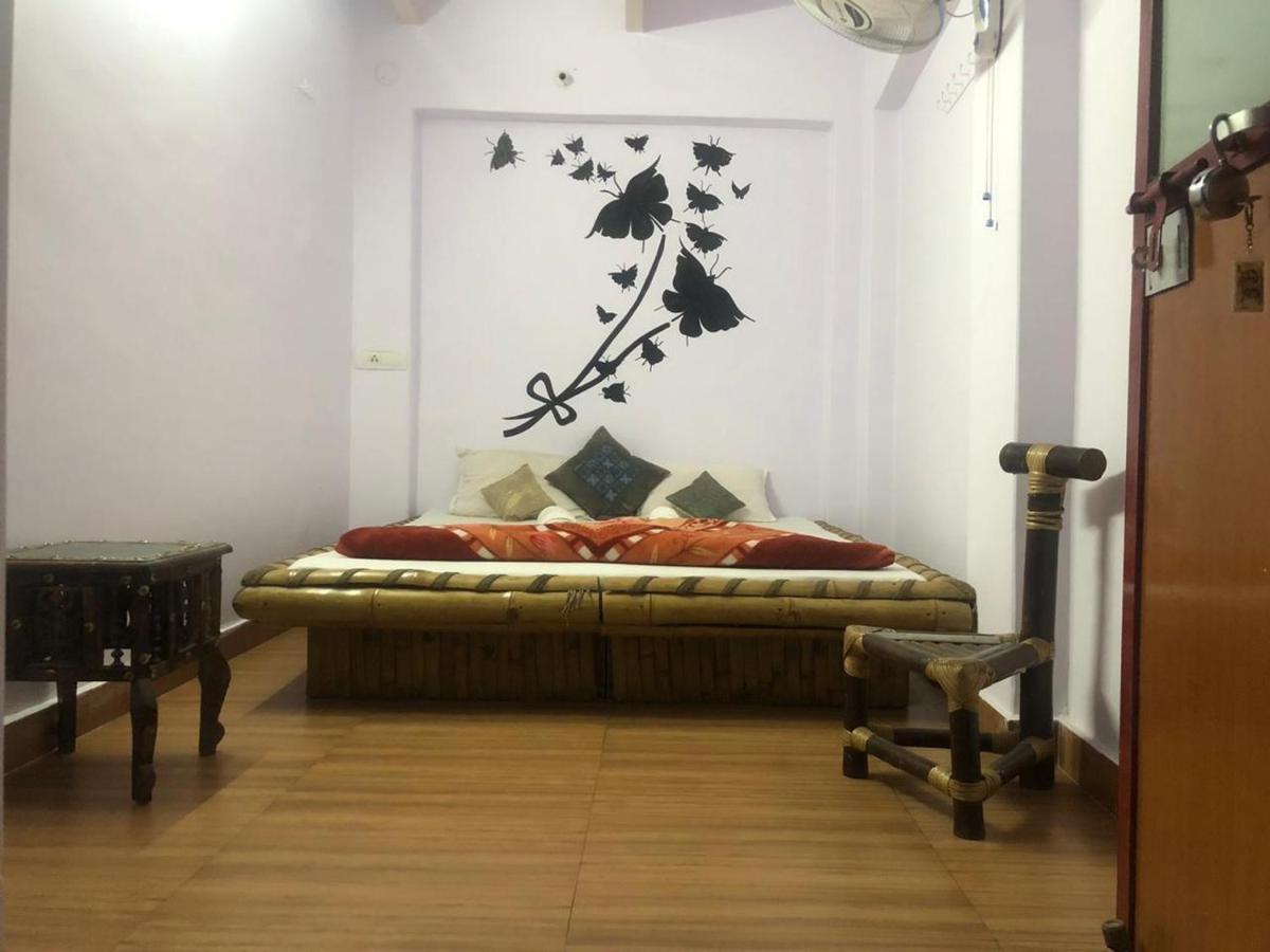Shri Guest House Bénarès Extérieur photo