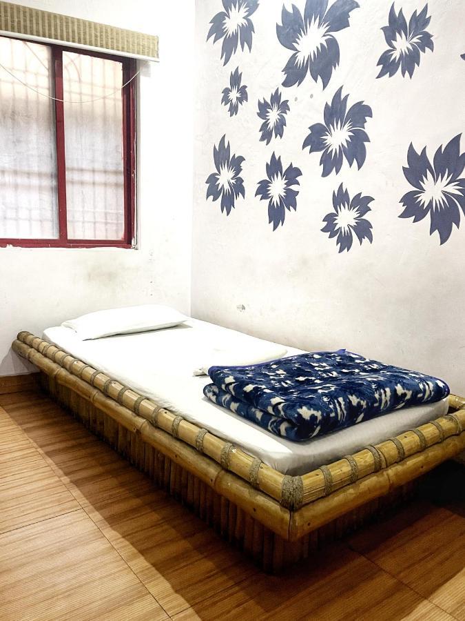 Shri Guest House Bénarès Extérieur photo