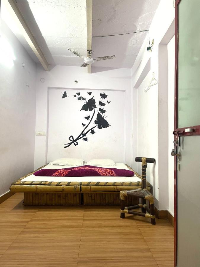 Shri Guest House Bénarès Extérieur photo